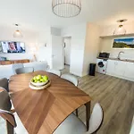 아파트 Luxury 2-bedroom Overlooking The 번드런