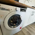 아파트 Luxury 2-bedroom Overlooking The 번드런