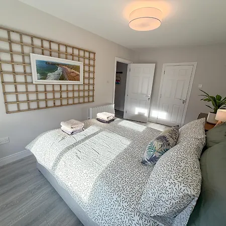 Luxury 2-bedroom Overlooking The Appartamento Bundoran