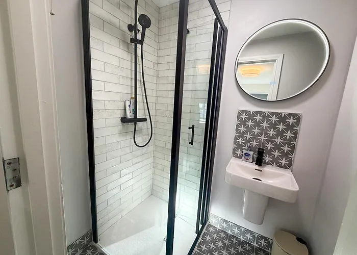 アパート Luxury 2-bedroom Overlooking The バンドラン